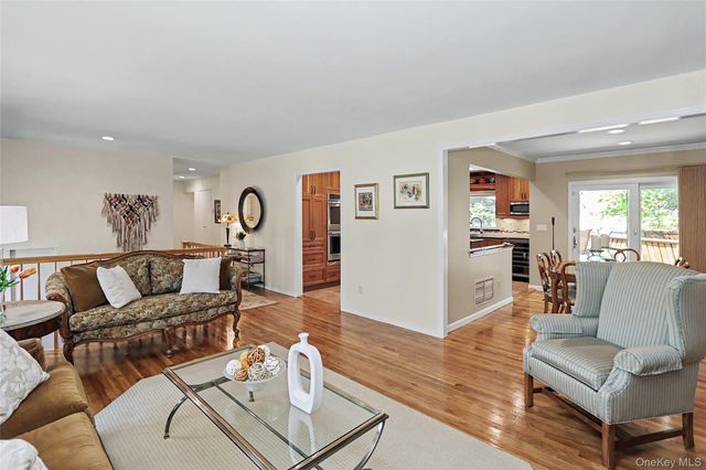24 Tad Lane, Old Bethpage, NY 11804