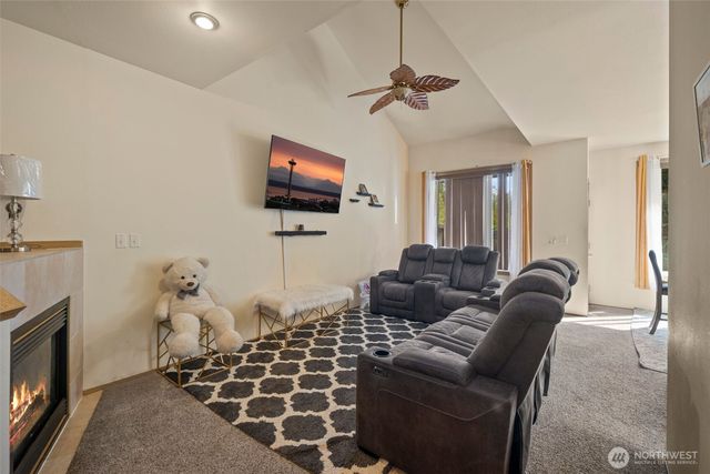 12607 64th Avenue E, Puyallup, WA 98373