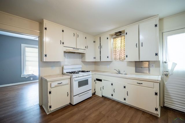 500 Hawley, Marshall, TX 75670
