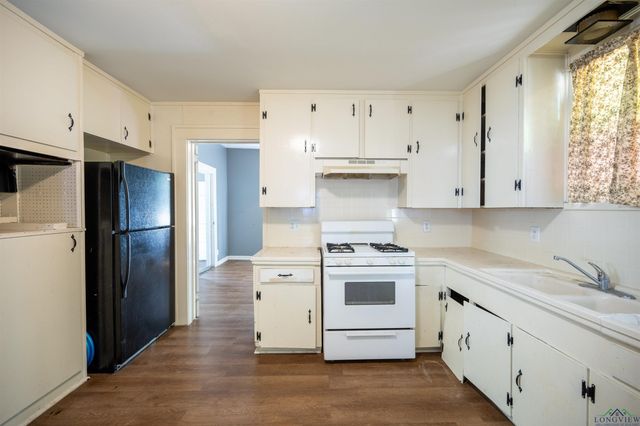 500 Hawley, Marshall, TX 75670