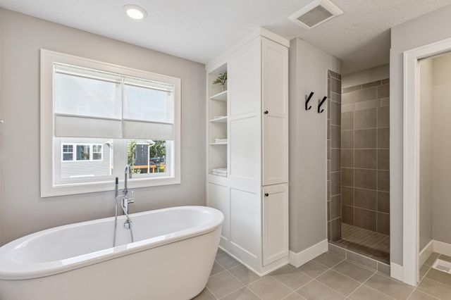 5155 Zircon Lane N, Plymouth, MN 55446