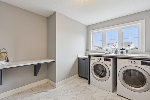 5155 Zircon Lane N, Plymouth, MN 55446