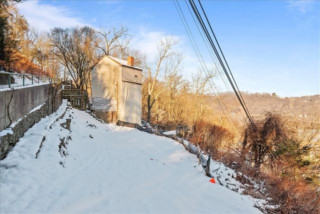 262 57th St, Lawrenceville, PA 15201