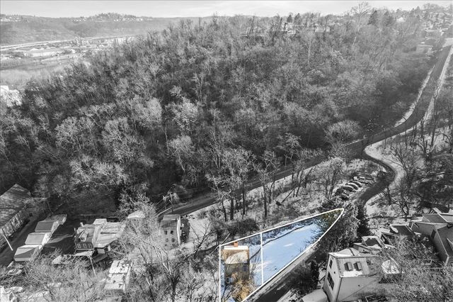 262 57th St, Lawrenceville, PA 15201