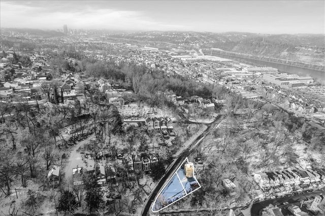 262 57th St, Lawrenceville, PA 15201