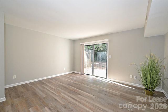 951 Hollywood Street, Charlotte, NC 28211