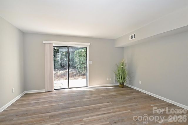 951 Hollywood Street, Charlotte, NC 28211