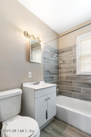 5146 SUNDERLAND Road, Jacksonville, FL 32210