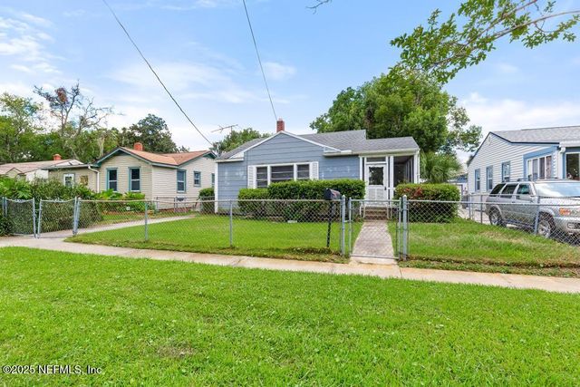 5146 SUNDERLAND Road, Jacksonville, FL 32210