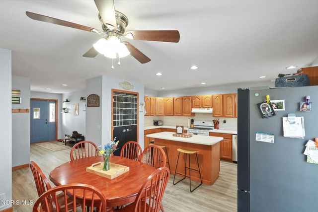 1163 Clark Street, Holland, OH 43528