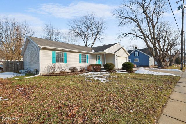 1163 Clark Street, Holland, OH 43528