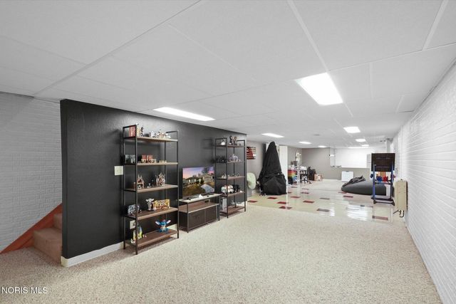 1163 Clark Street, Holland, OH 43528