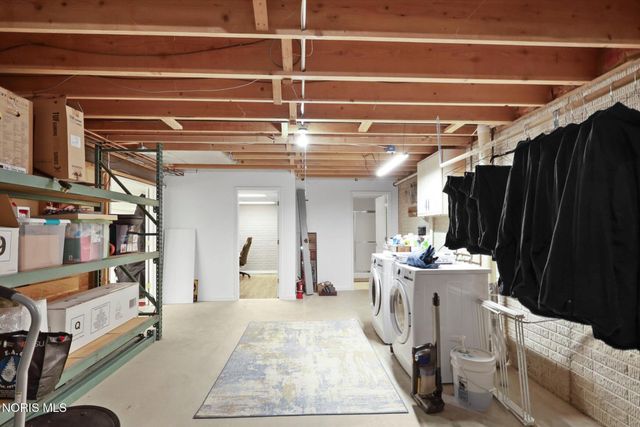 1163 Clark Street, Holland, OH 43528