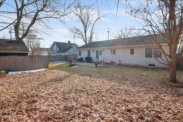 1163 Clark Street, Holland, OH 43528
