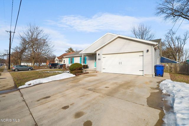 1163 Clark Street, Holland, OH 43528