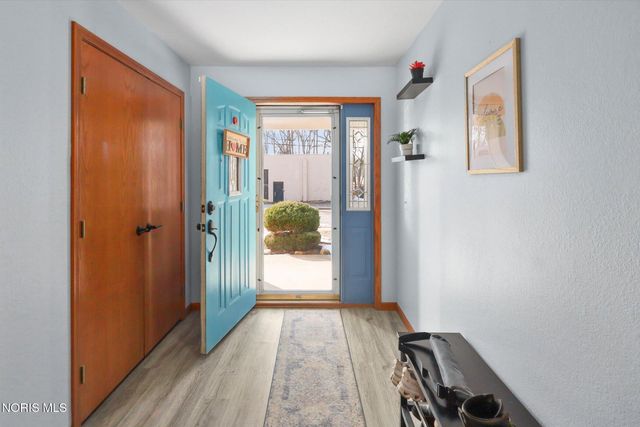 1163 Clark Street, Holland, OH 43528