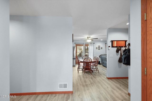 1163 Clark Street, Holland, OH 43528