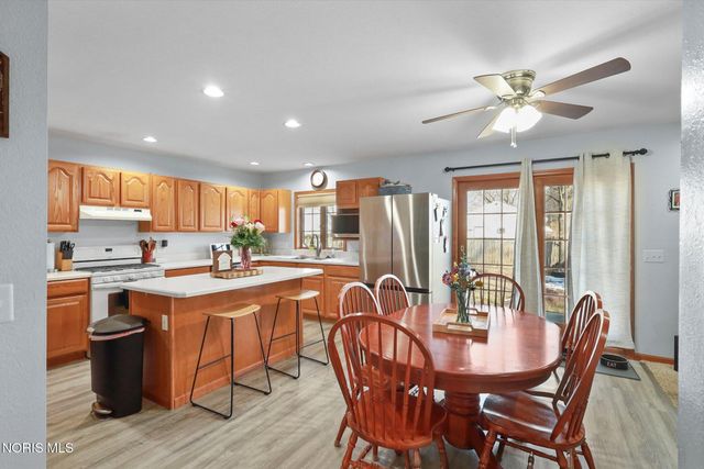 1163 Clark Street, Holland, OH 43528