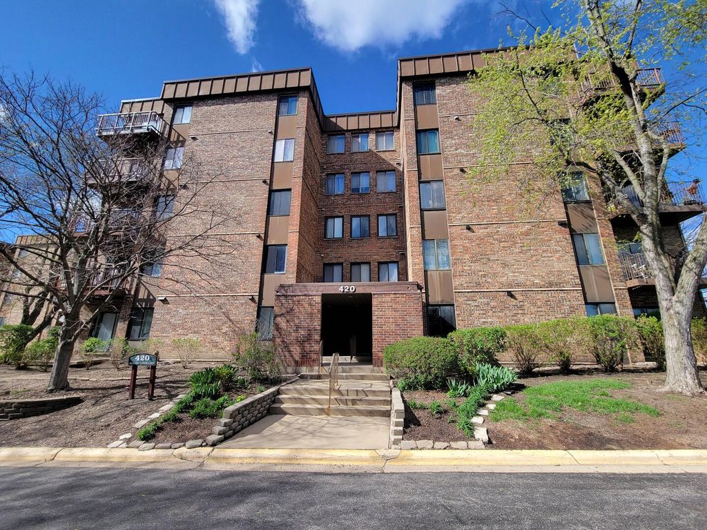 420 Walnut Creek Lane 3508, Lisle, IL 60532