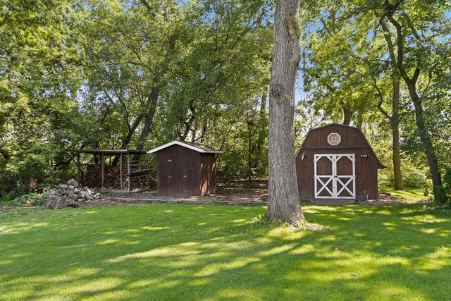 158 King Lake Road, Brooklyn, WI 53521