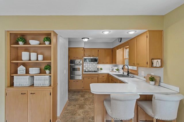 158 King Lake Road, Brooklyn, WI 53521