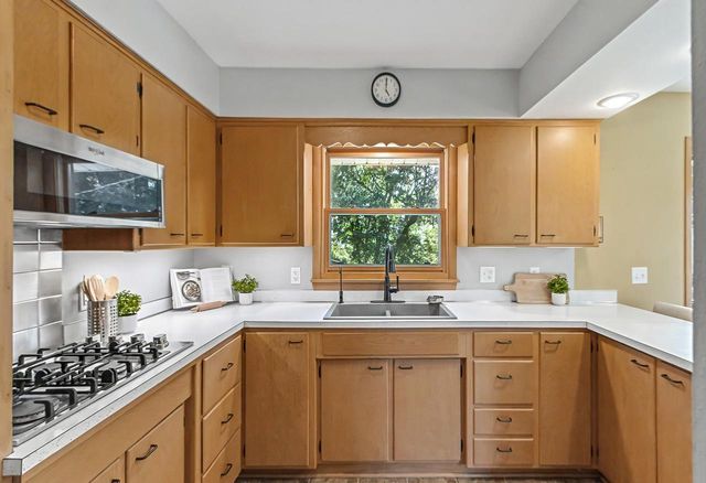 158 King Lake Road, Brooklyn, WI 53521