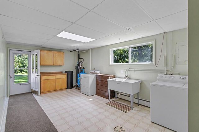 158 King Lake Road, Brooklyn, WI 53521