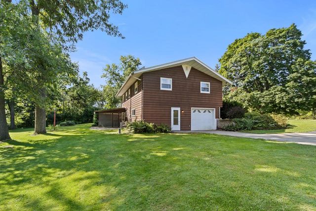 158 King Lake Road, Brooklyn, WI 53521