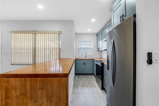 5300 Washington Street A137, Hollywood, FL 33021