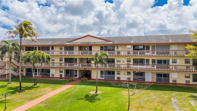 5300 Washington Street A137, Hollywood, FL 33021