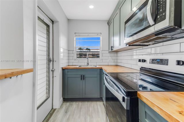 5300 Washington Street A137, Hollywood, FL 33021