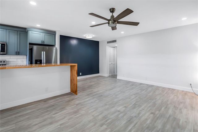 5300 Washington Street A137, Hollywood, FL 33021