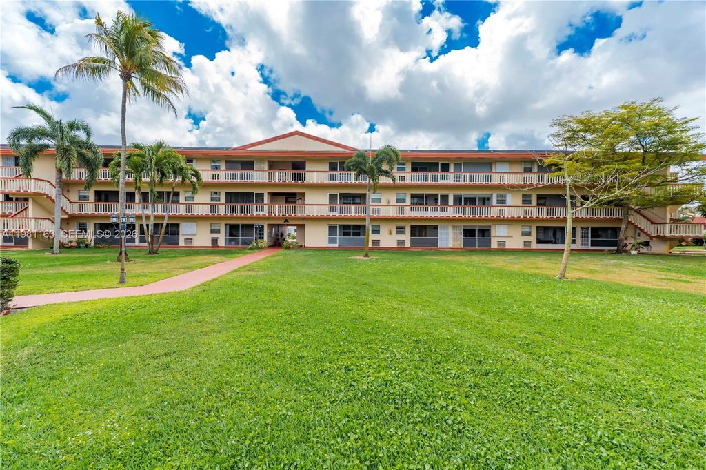 5300 Washington Street A137, Hollywood, FL 33021