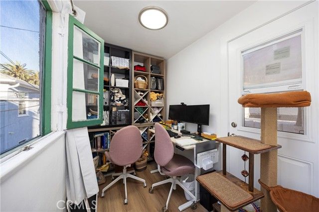 28 Argonne Avenue, Long Beach, CA 90803