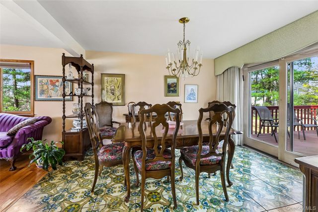 2 Barbara Lane, Monsey, NY 10952