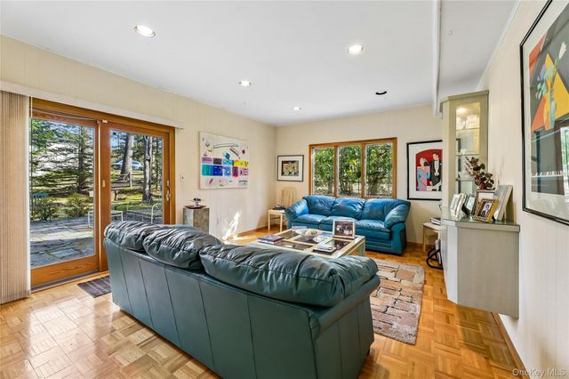 2 Barbara Lane, Monsey, NY 10952