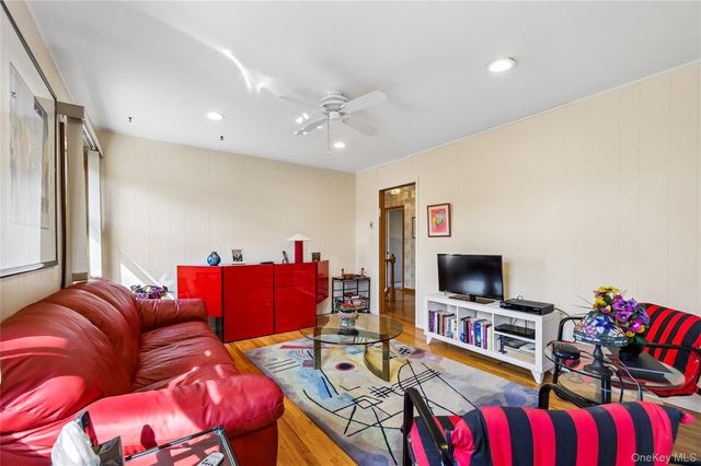 2 Barbara Lane, Monsey, NY 10952