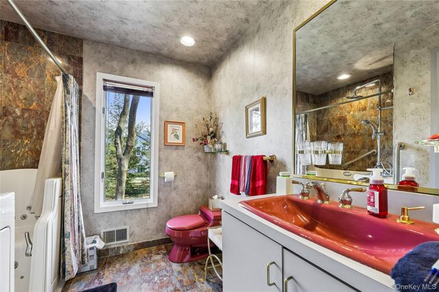 2 Barbara Lane, Monsey, NY 10952