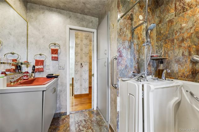 2 Barbara Lane, Monsey, NY 10952