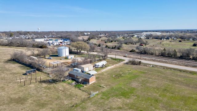 621 S Union Street, Whitesboro, TX 76273