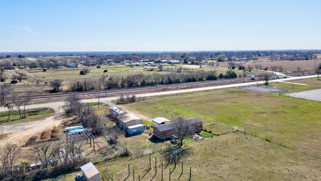 621 S Union Street, Whitesboro, TX 76273