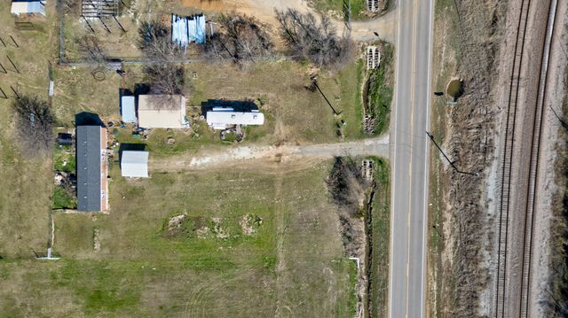 621 S Union Street, Whitesboro, TX 76273