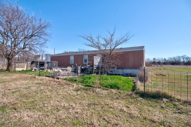 621 S Union Street, Whitesboro, TX 76273