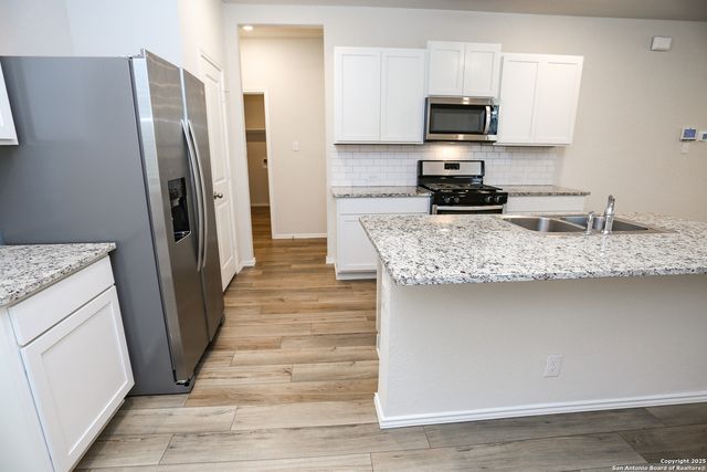 4242 Claystone, San Antonio, TX 78253