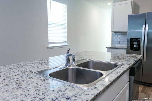 4242 Claystone, San Antonio, TX 78253
