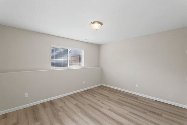 9285 E Fox Pointe, Bel Aire, KS 67226