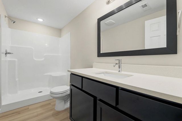 9285 E Fox Pointe, Bel Aire, KS 67226