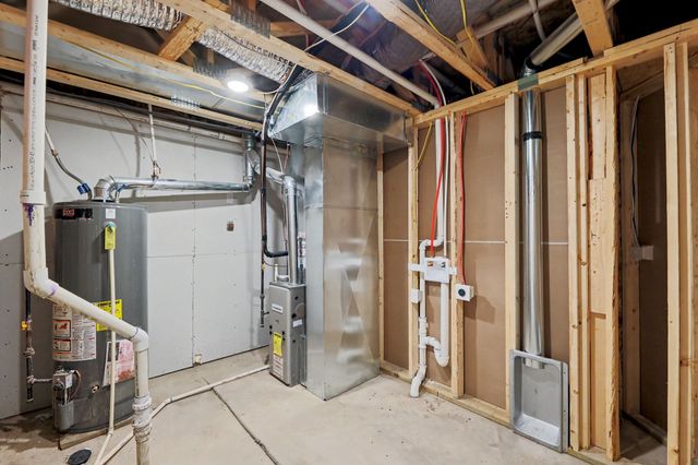 9285 E Fox Pointe, Bel Aire, KS 67226