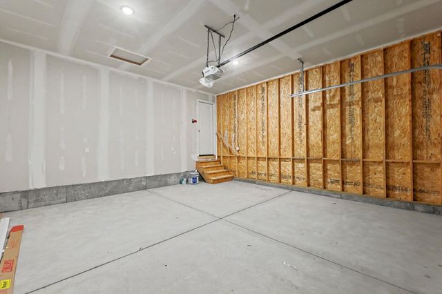 9285 E Fox Pointe, Bel Aire, KS 67226