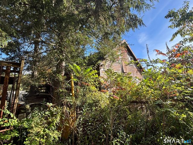 1405 New Haven Road, Naugatuck, CT 06770